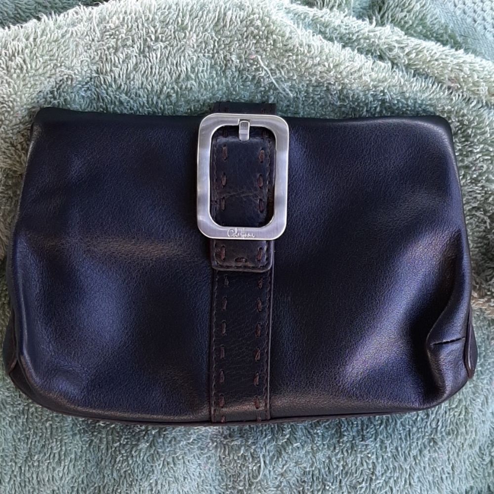 Beautiful Cole Haan Leather Clutch Wallet